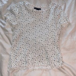 American Eagle Cropped Floral Tshirt